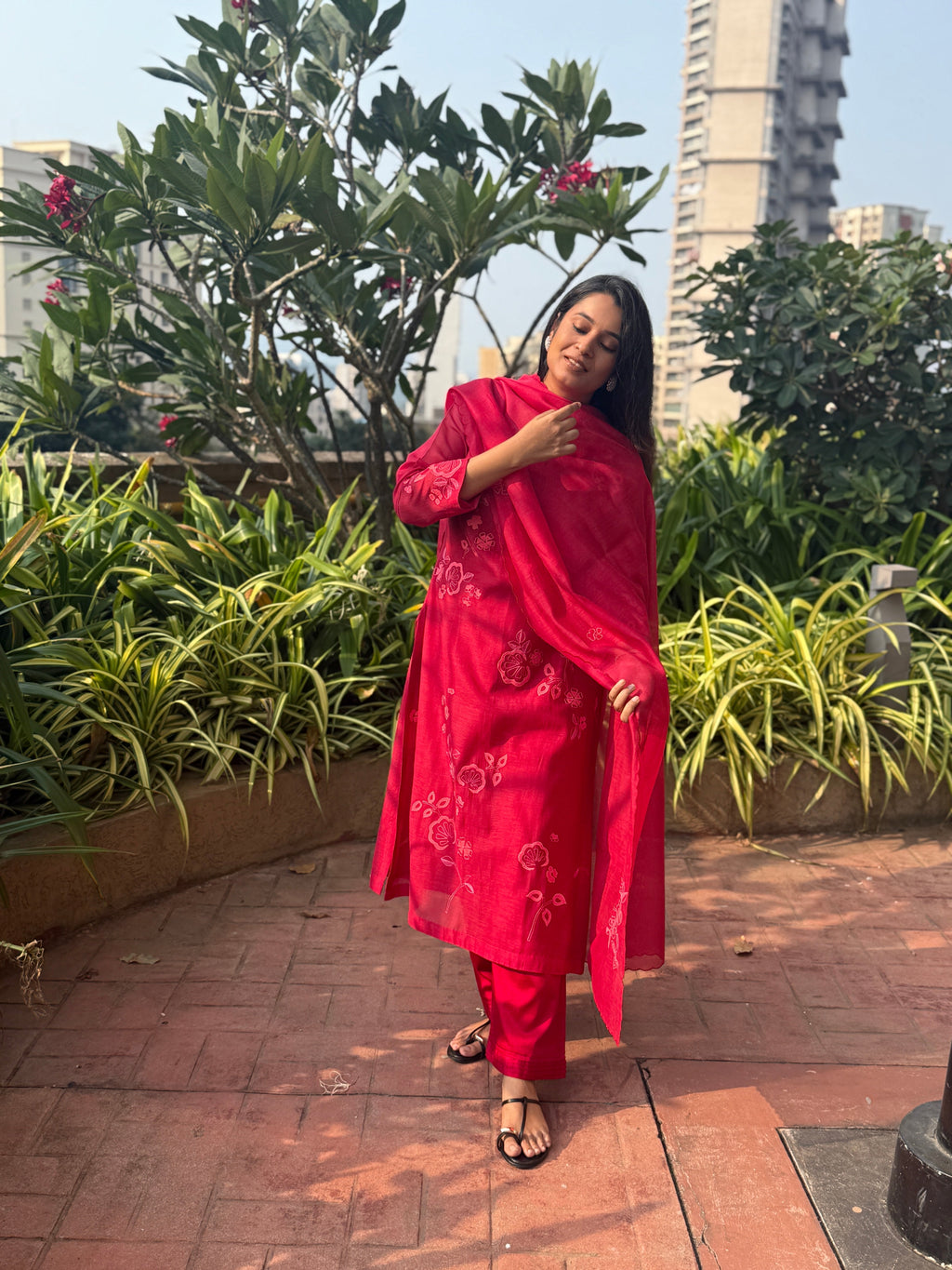 Scarlet Red Floral Appliqué Mul Chanderi Kurta Set