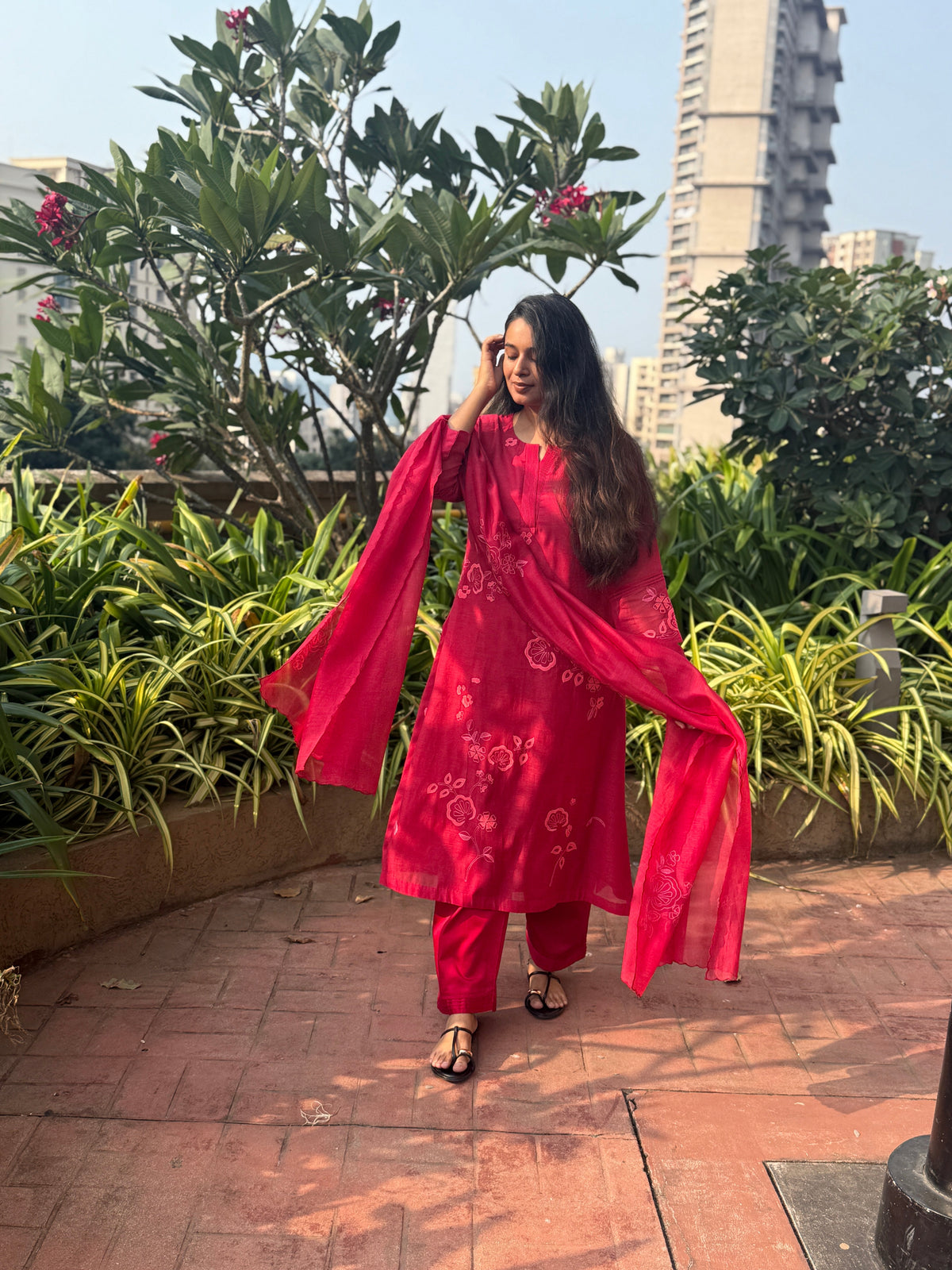 Scarlet Red Floral Appliqué Mul Chanderi Kurta Set