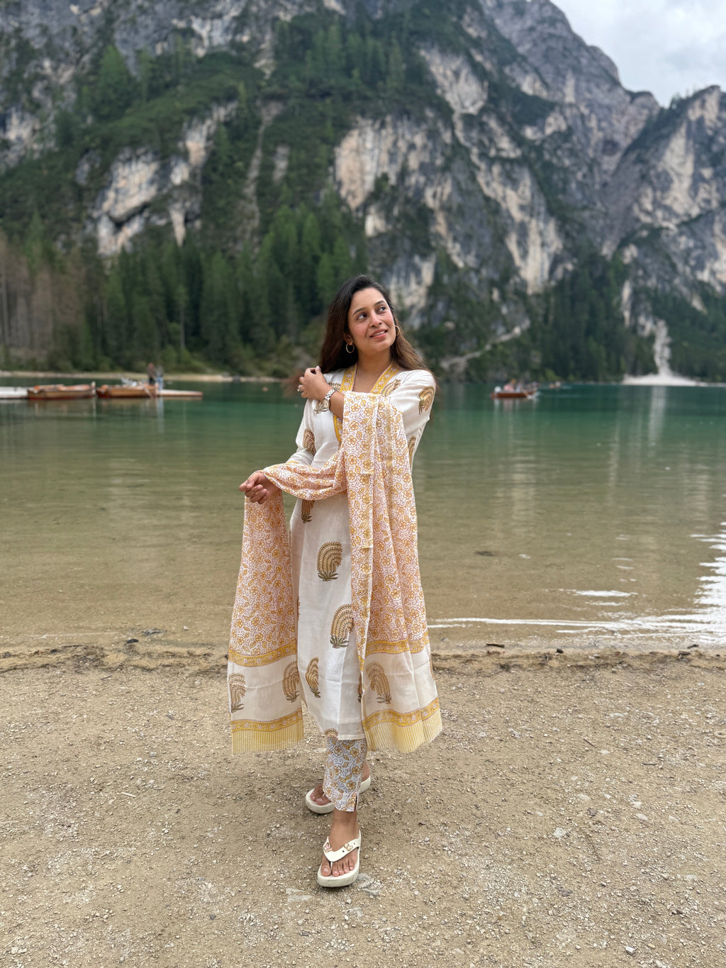 Darya Chanderi Silk Kurti Pant Dupatta Set | Yellow | KanthaIndia