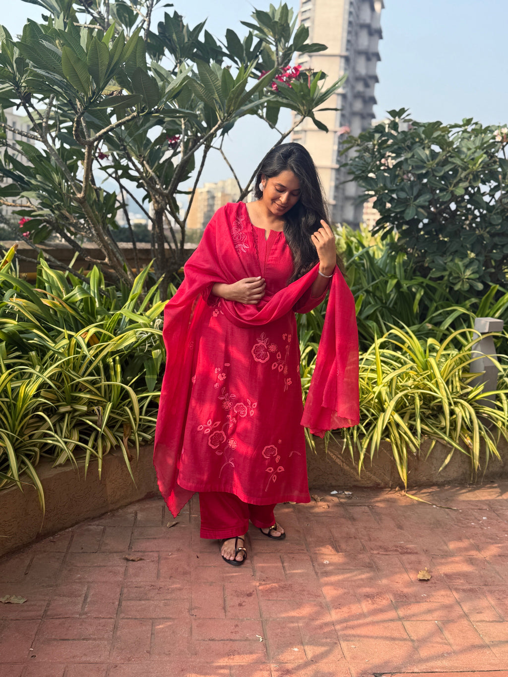 Scarlet Red Floral Appliqué Mul Chanderi Kurta Set