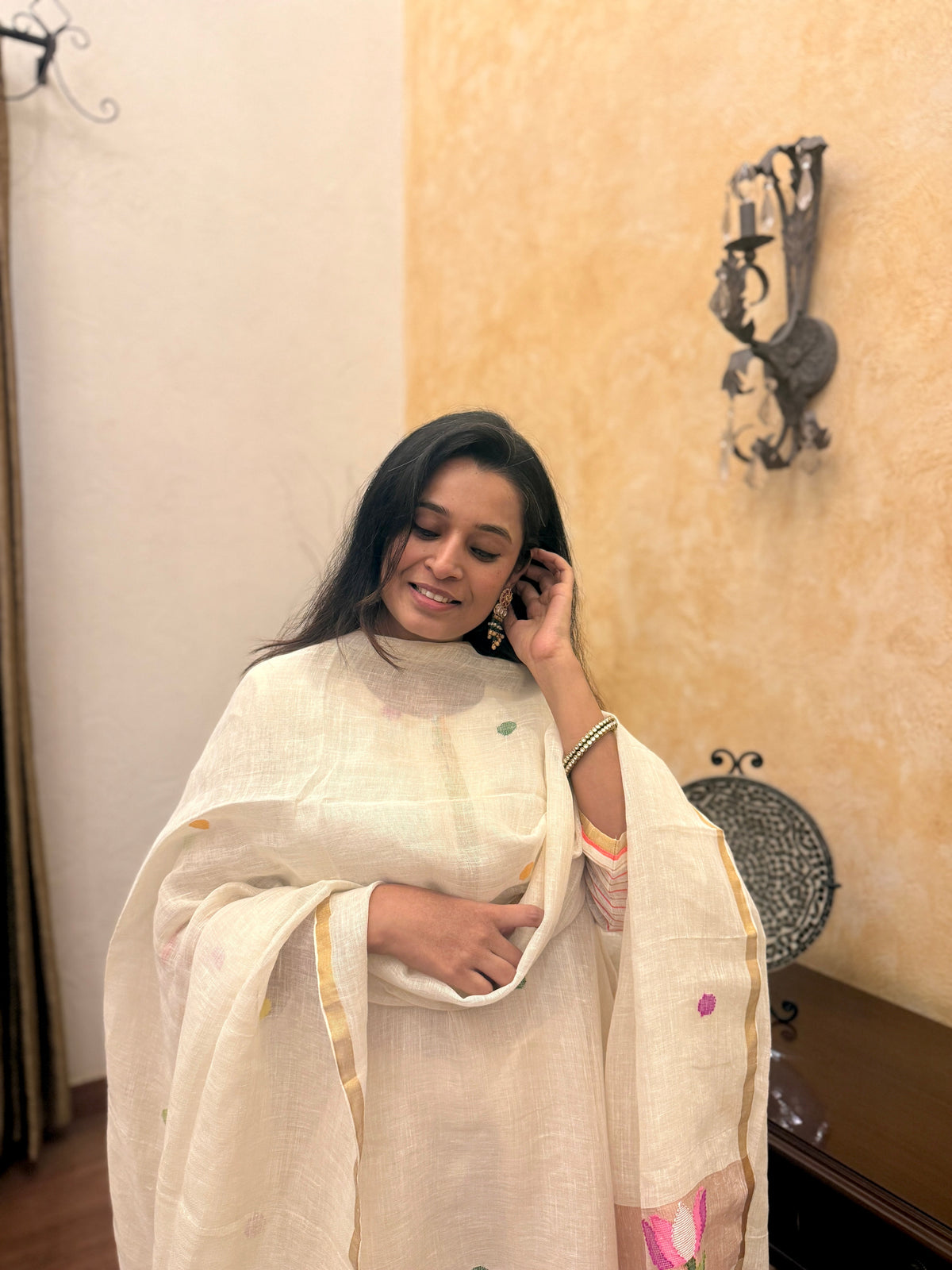 Dhara White Jamdani Paithani Dupatta Suit Set
