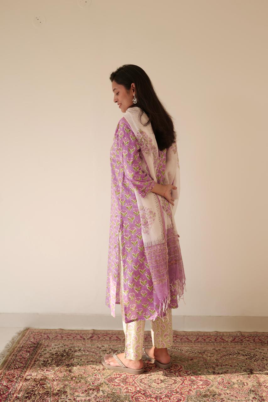 Lilac butti Hand Embroidered Set