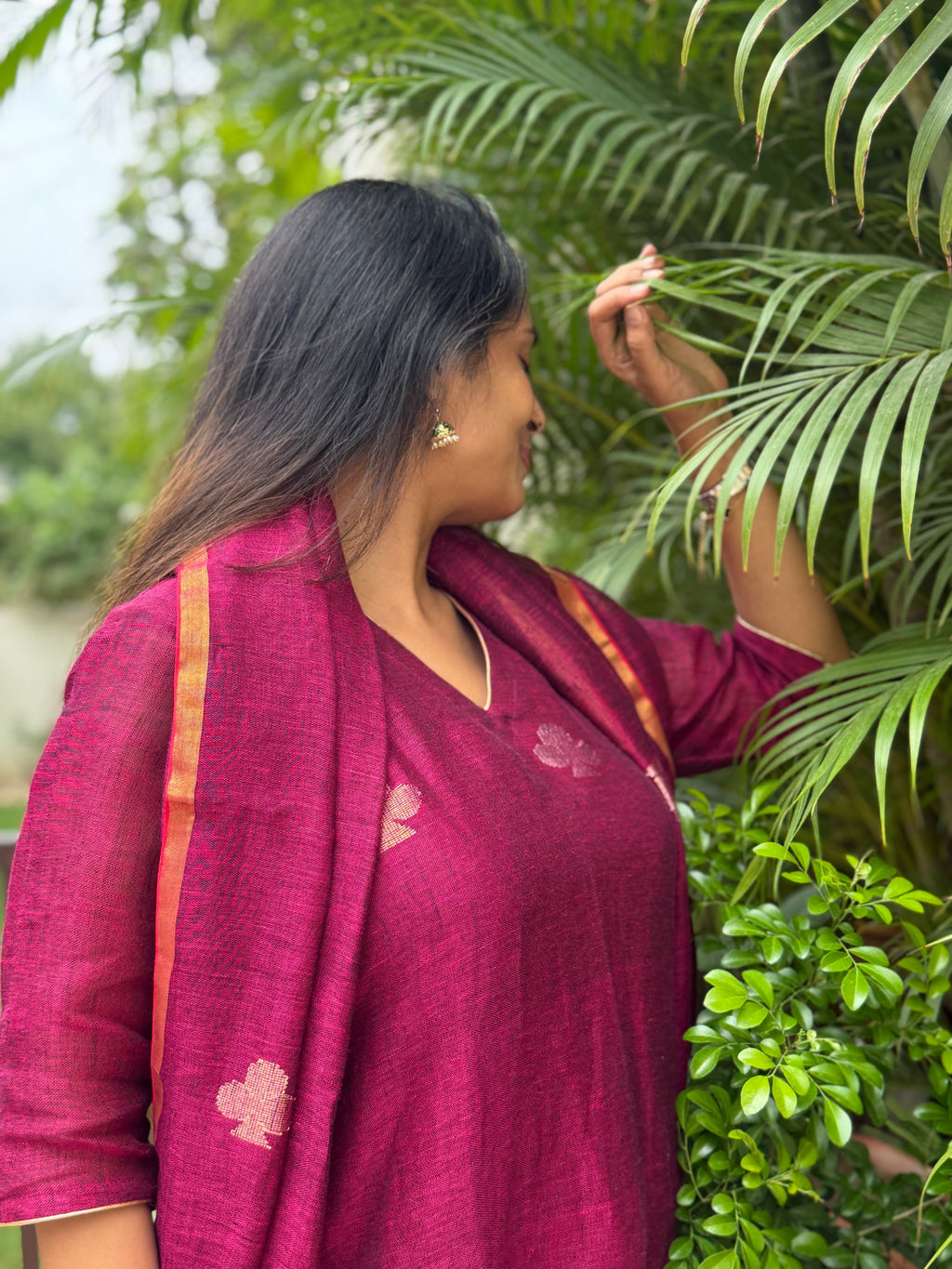 Nitya Maroon Jamdani Pan Patta Unstitched Fabric Set