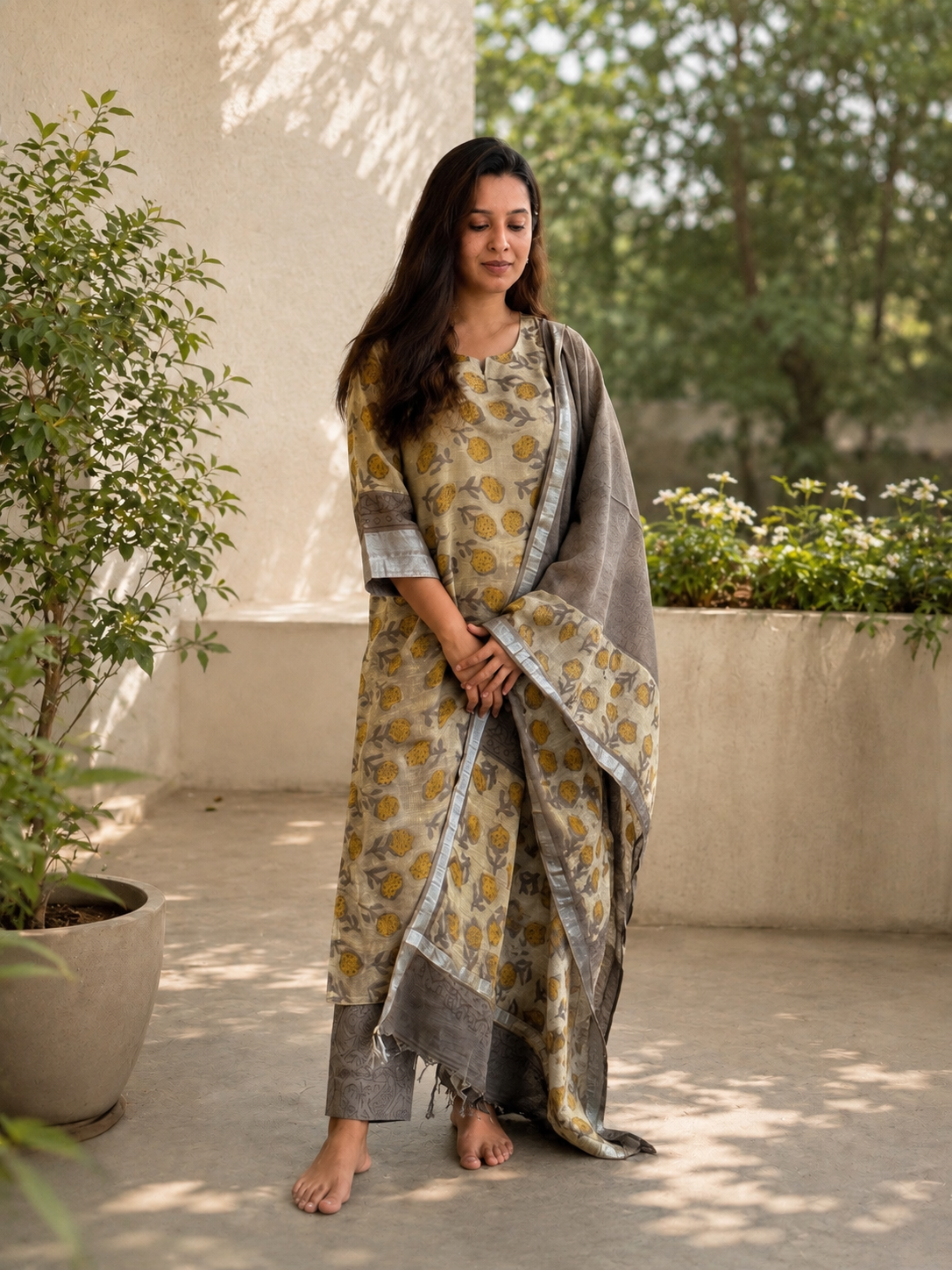 Aswi Cotton Linen Kurta & Dupatta