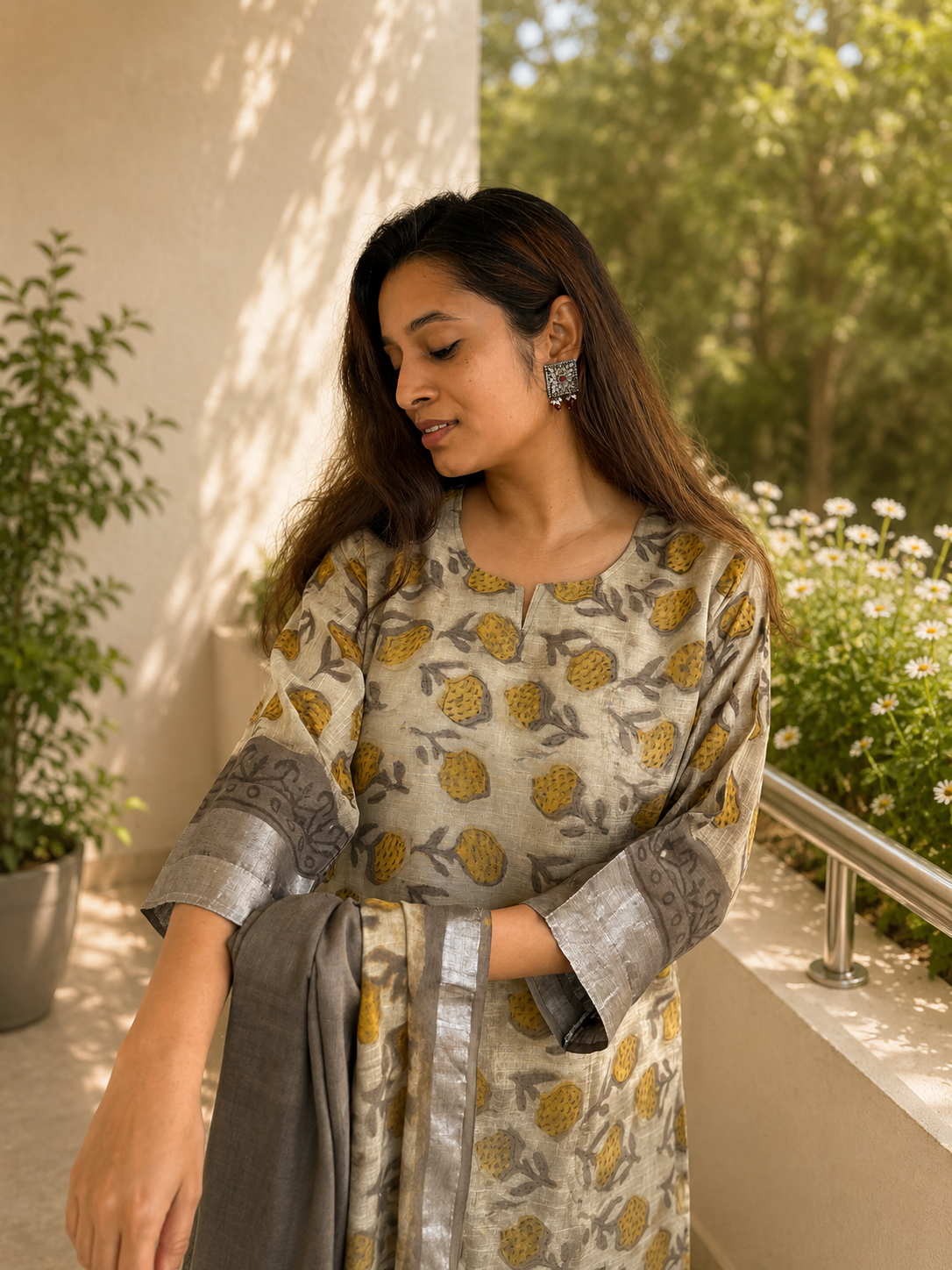 Aswi Cotton Linen Kurta & Dupatta